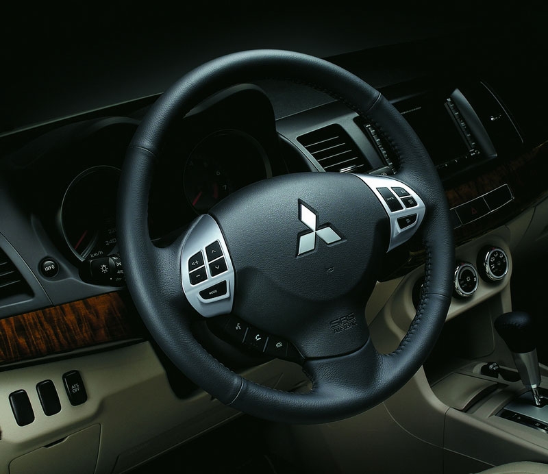 Mitsubishi_Lancer _Fortis 1.8經典型