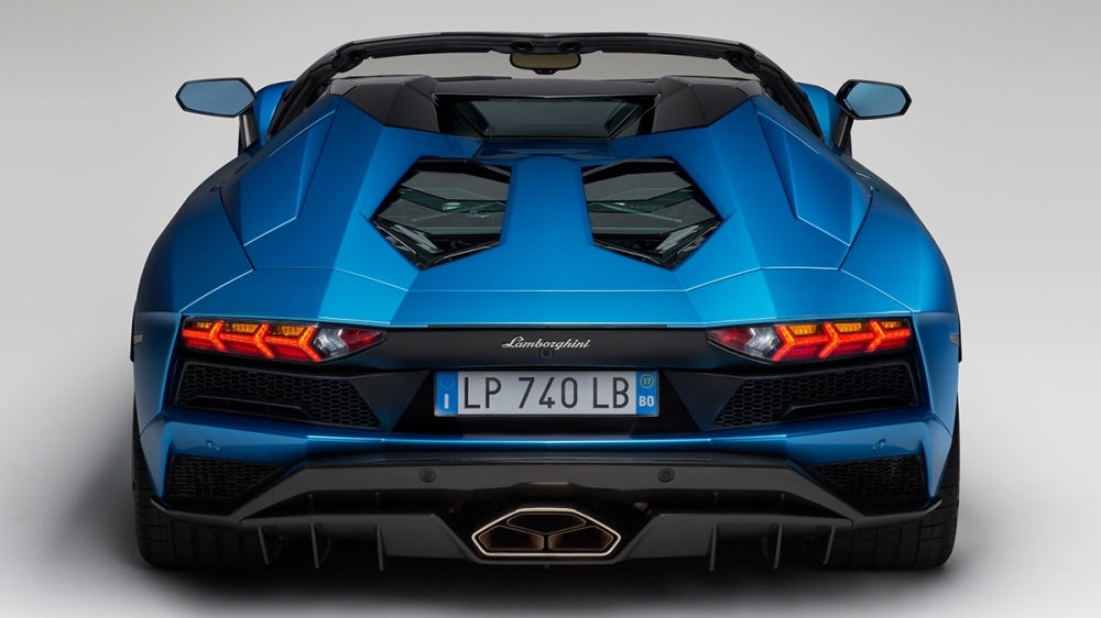 Lamborghini_Aventador S Roadster_V12