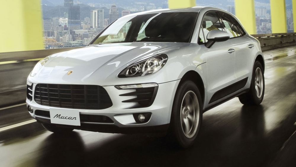 Porsche_Macan_Premium Package Plus