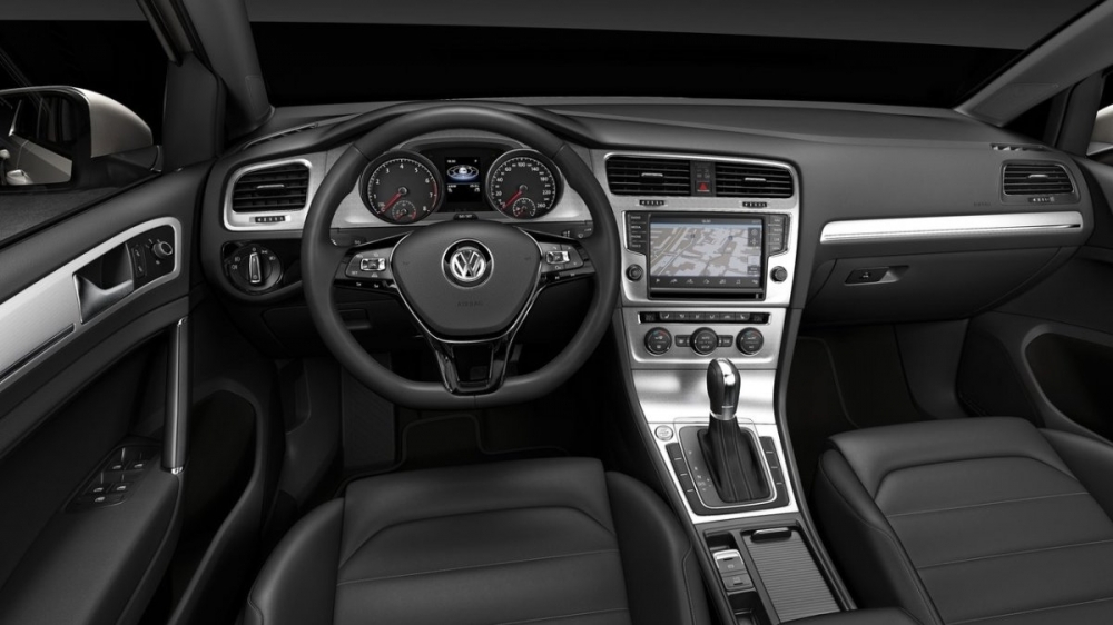 Volkswagen_Golf_180 TSI Comfortline