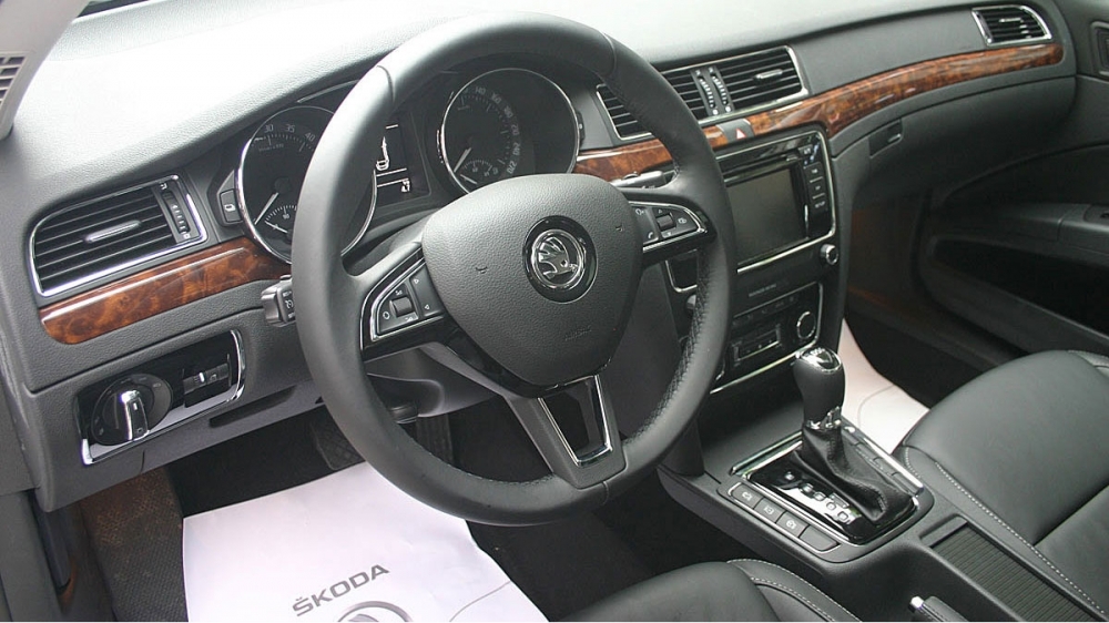 Skoda_Superb Combi_2.0 TDI Elegance