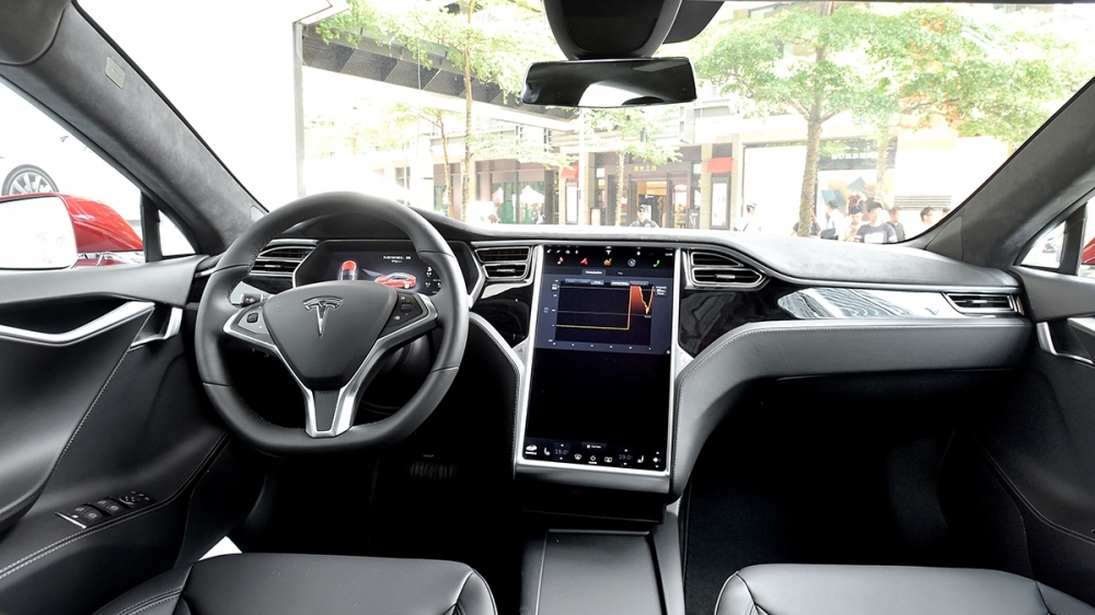 2019 Tesla Model S 標準里程