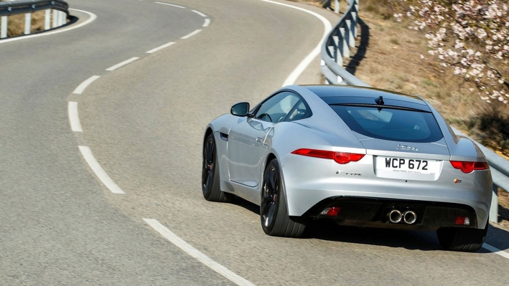 Jaguar_F-Type Coupe_3.0 V6