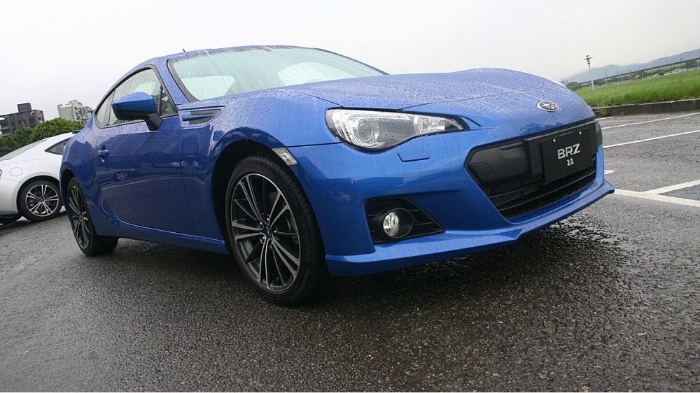 Subaru_BRZ_2.0 6MT