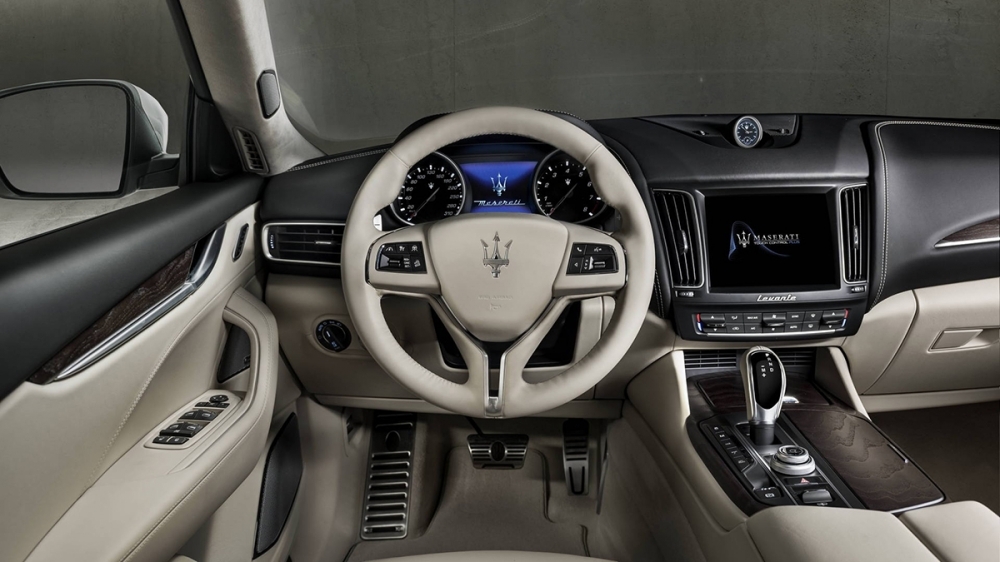 Maserati_Levante_S GranLusso