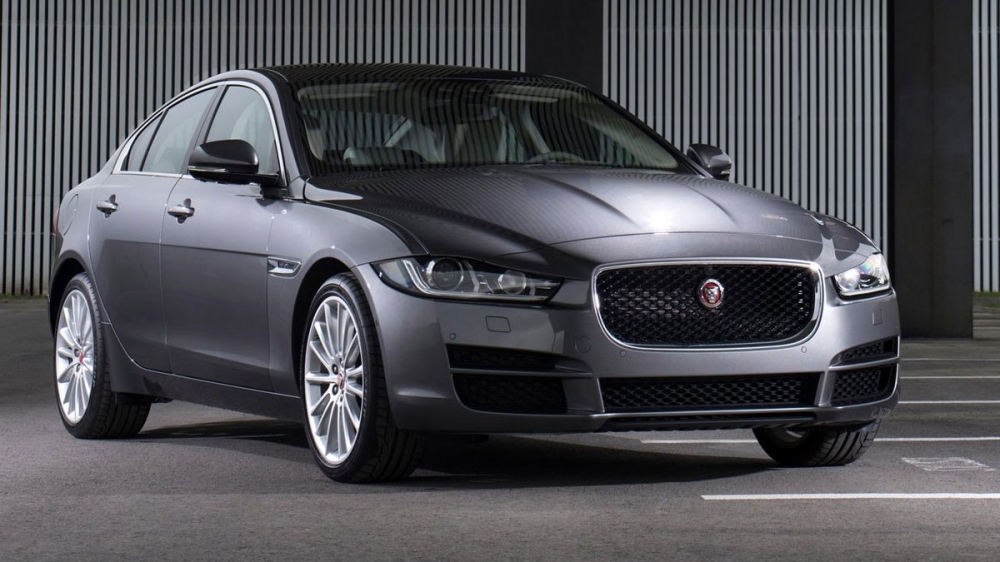 Jaguar_XE_R-Sport 25t