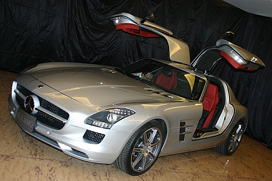 2012 M-Benz SLS AMG