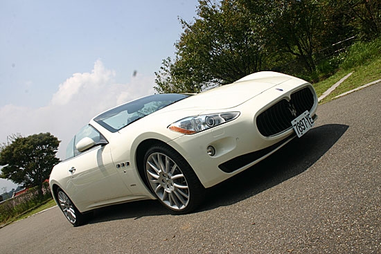 2012 Maserati GranCabrio