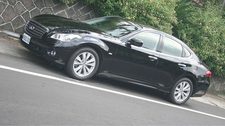 2014 Infiniti Q70