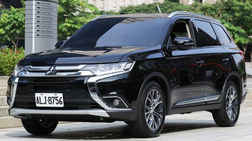 2017 Mitsubishi Outlander 精緻型