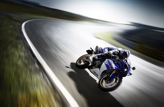 Yamaha_YZF_R1