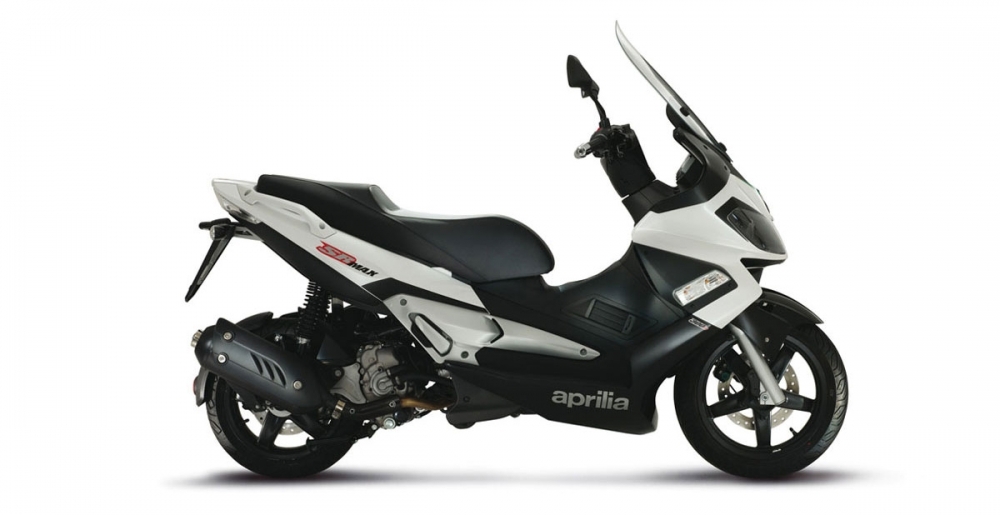 Aprilia_SR Max_300