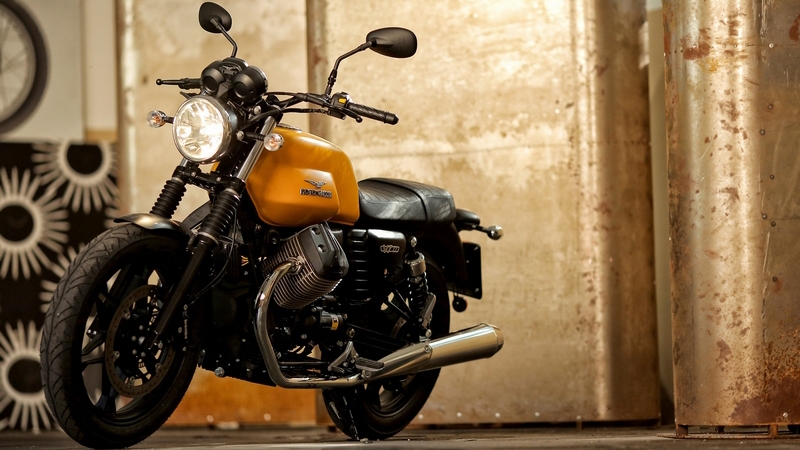 Moto Guzzi_V7  II_Stone