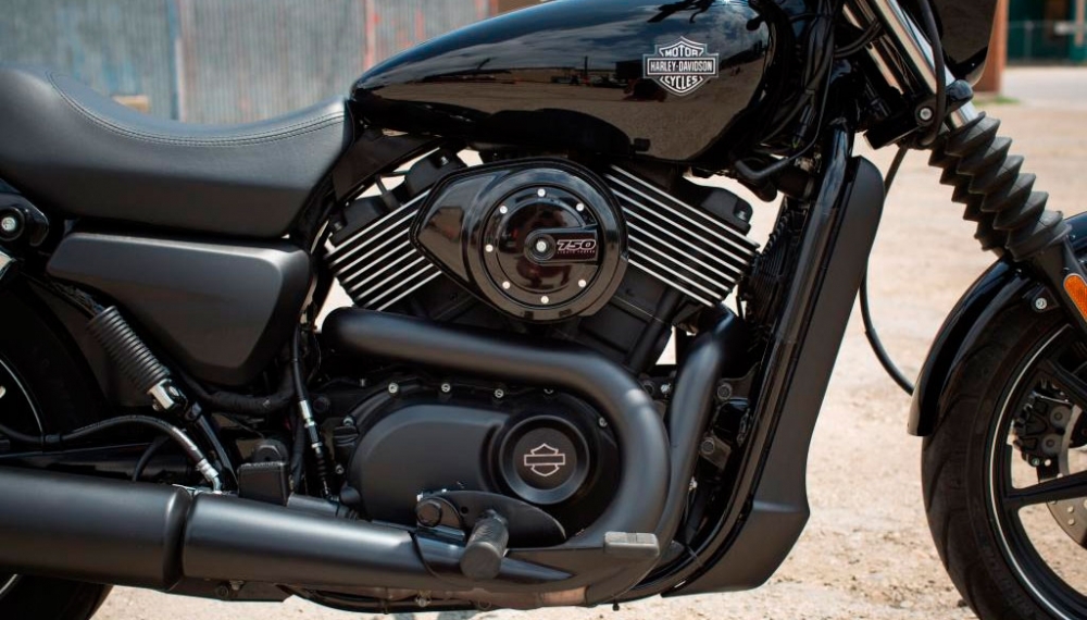 Harley-Davidson_Street_750