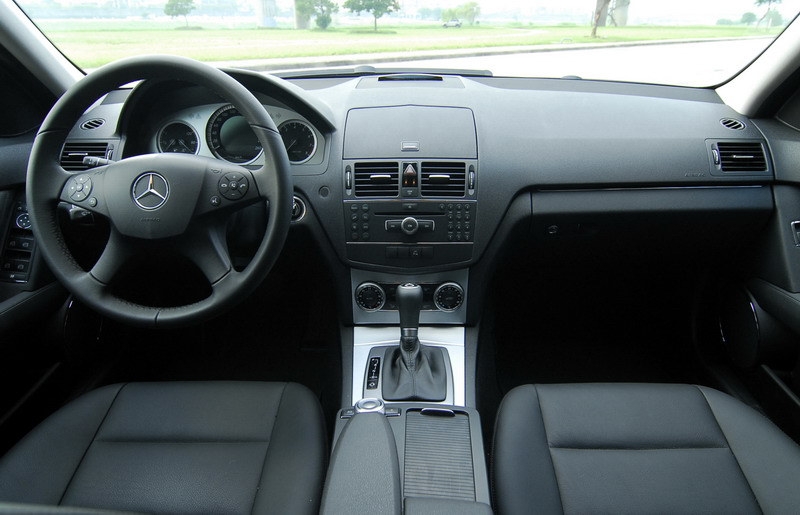 M-Benz_C-Class_C200 K Estate