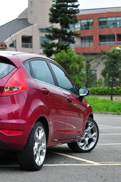 Ford_Fiesta_Titanium 1.6