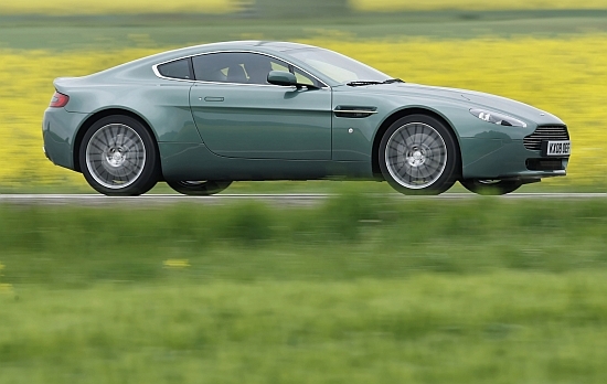 Aston Martin_Vantage_V8 Coupe