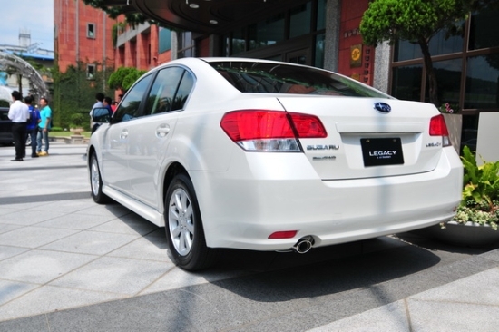 Subaru_Legacy Sedan_2.5 GT