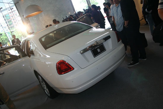 Rolls-Royce_Ghost_6.6 V12