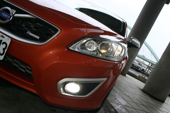 Volvo_C30_D4 R-Design