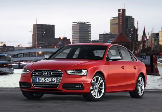 Audi_A4 Sedan_S4