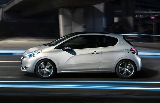 Peugeot_208_1.6 VTi MT