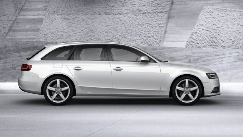 Audi_A4 Avant_30 TDI