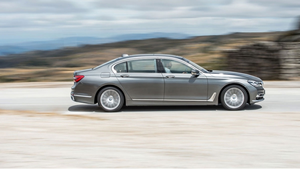 BMW_7-Series_750Li Luxury