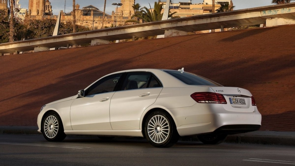 M-Benz_E-Class Sedan_E400 Avantgarde