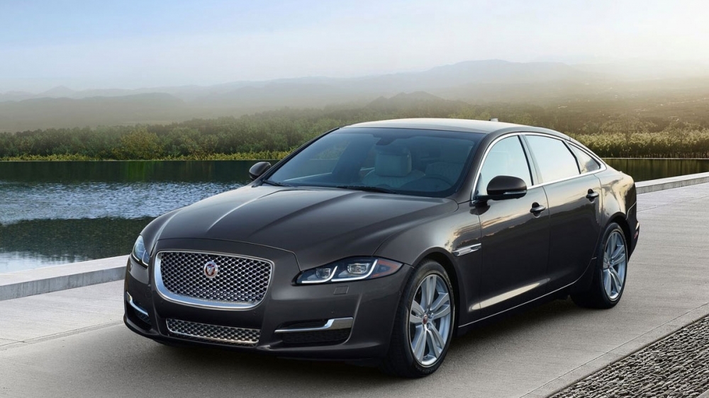 2018 Jaguar XJ L Premium Luxury