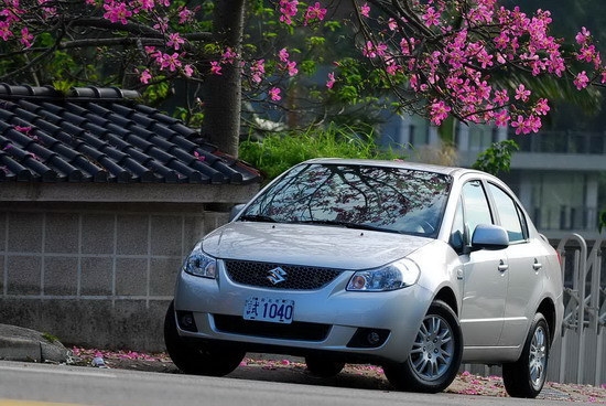 2010 Suzuki SX-4 Sedan GLX