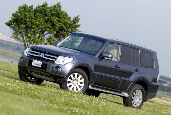 2009 Mitsubishi Pajero