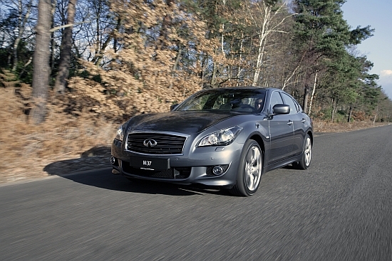 Infiniti_M_37