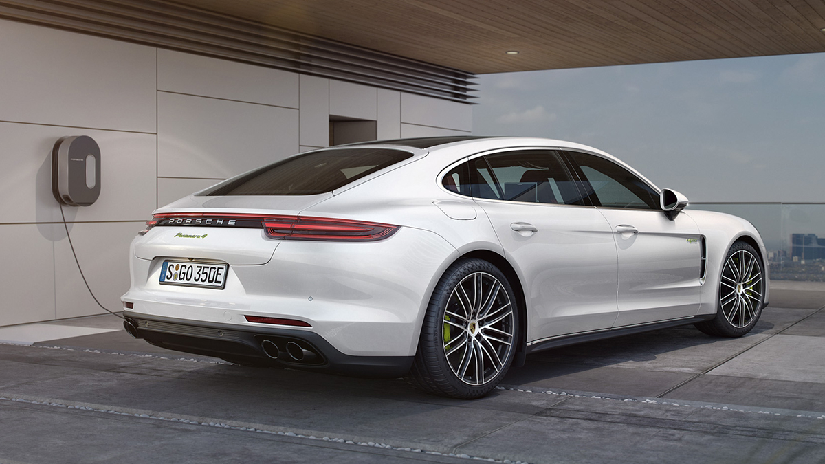 2020 Porsche Panamera 4 E-Hybrid  Executive