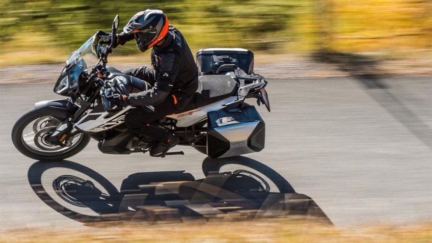 2020 KTM 790