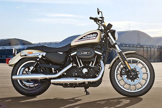 Harley-Davidson_Sportster_883 Roadster