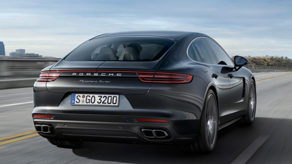 2020 Porsche Panamera Turbo