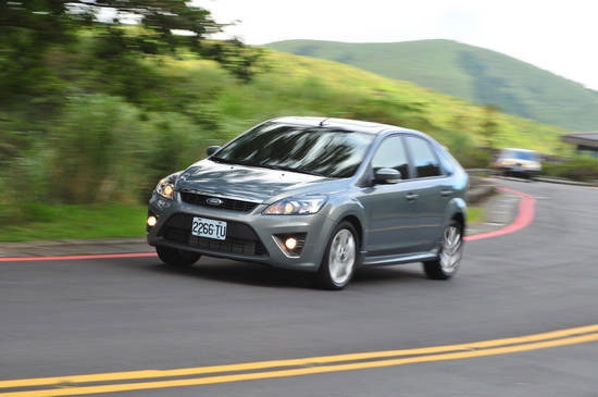 Ford_Focus 5D_TDCi 2.0運動時尚款