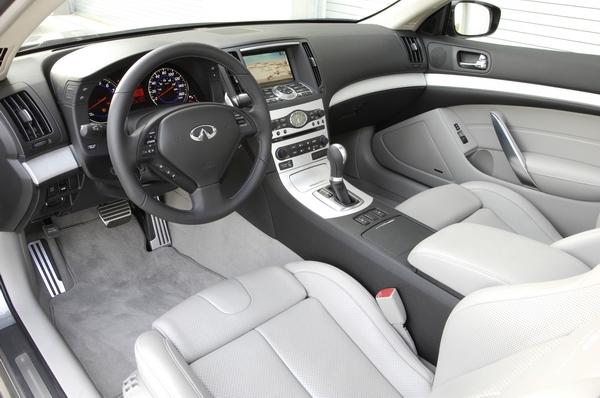 Infiniti_G Coupe_37