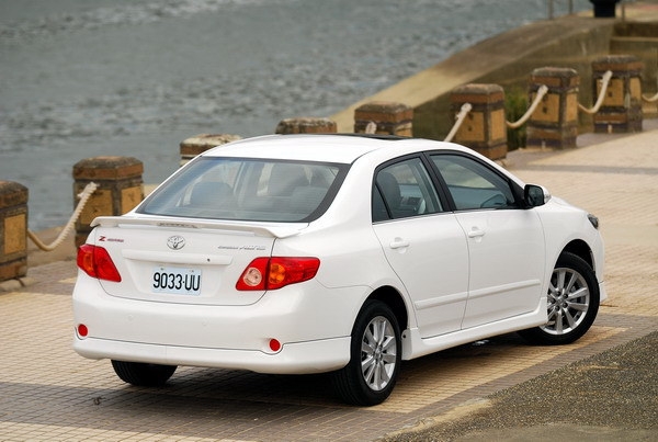 Toyota_Corolla Altis_2.0 Z