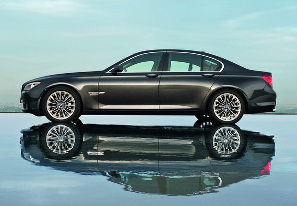 BMW_7 Series_740i