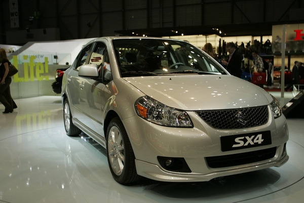 Suzuki_SX-4 Sedan_GL