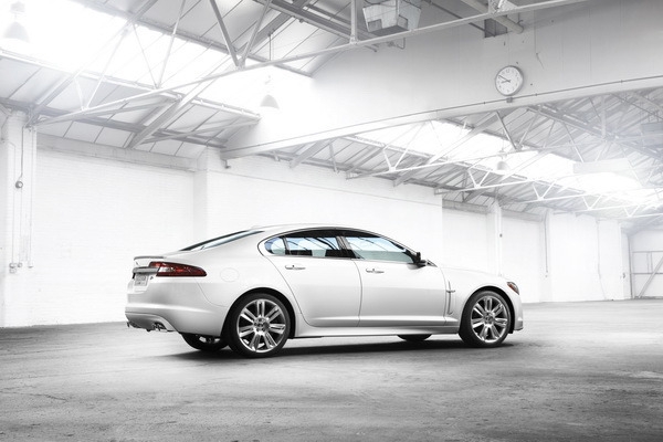 Jaguar_XF_R 5.0 V8