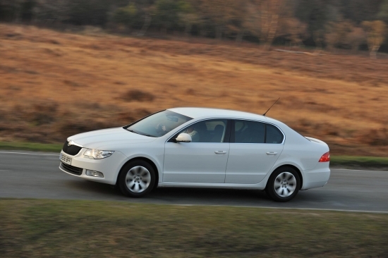 Skoda_Superb Sedan_2.0 TDI