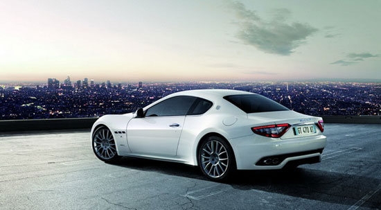 Maserati_GranTurismo_4.7 S Auto