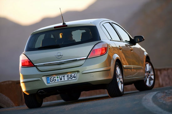 Opel_Astra_1.8 Club