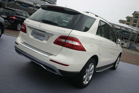 M-Benz_M-Class_ML350 BlueTEC 4MATIC