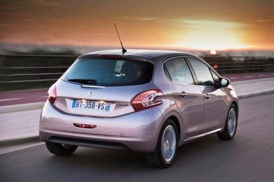 Peugeot_208_1.6 e-HDi