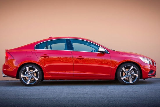 Volvo_S60_T5 R-Design