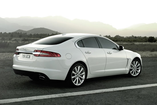 Jaguar_XF_3.0 V6 S/C Premium Luxury